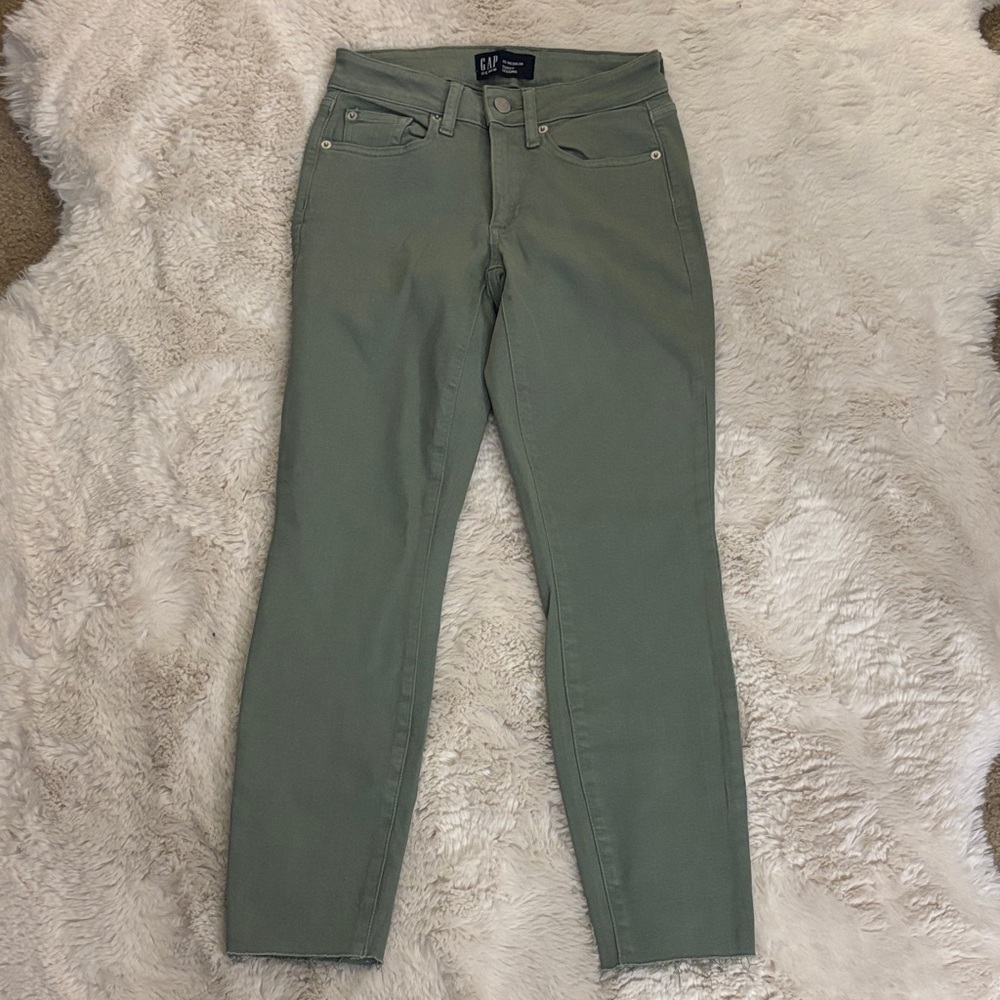 GAP Women's Olive Skinny Jeans